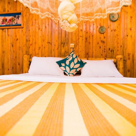 Kabale Hawk'S Eye Lodge Bunyonyi חדר תמונה