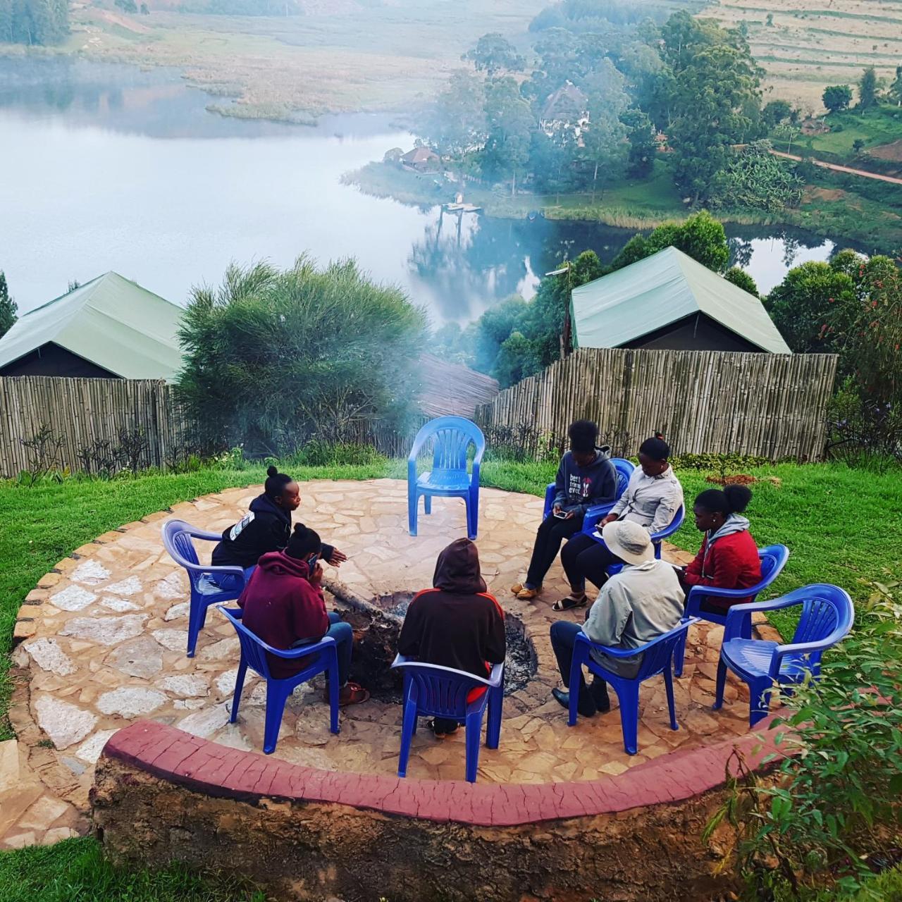 Kabale Hawk'S Eye Lodge Bunyonyi מראה חיצוני תמונה
