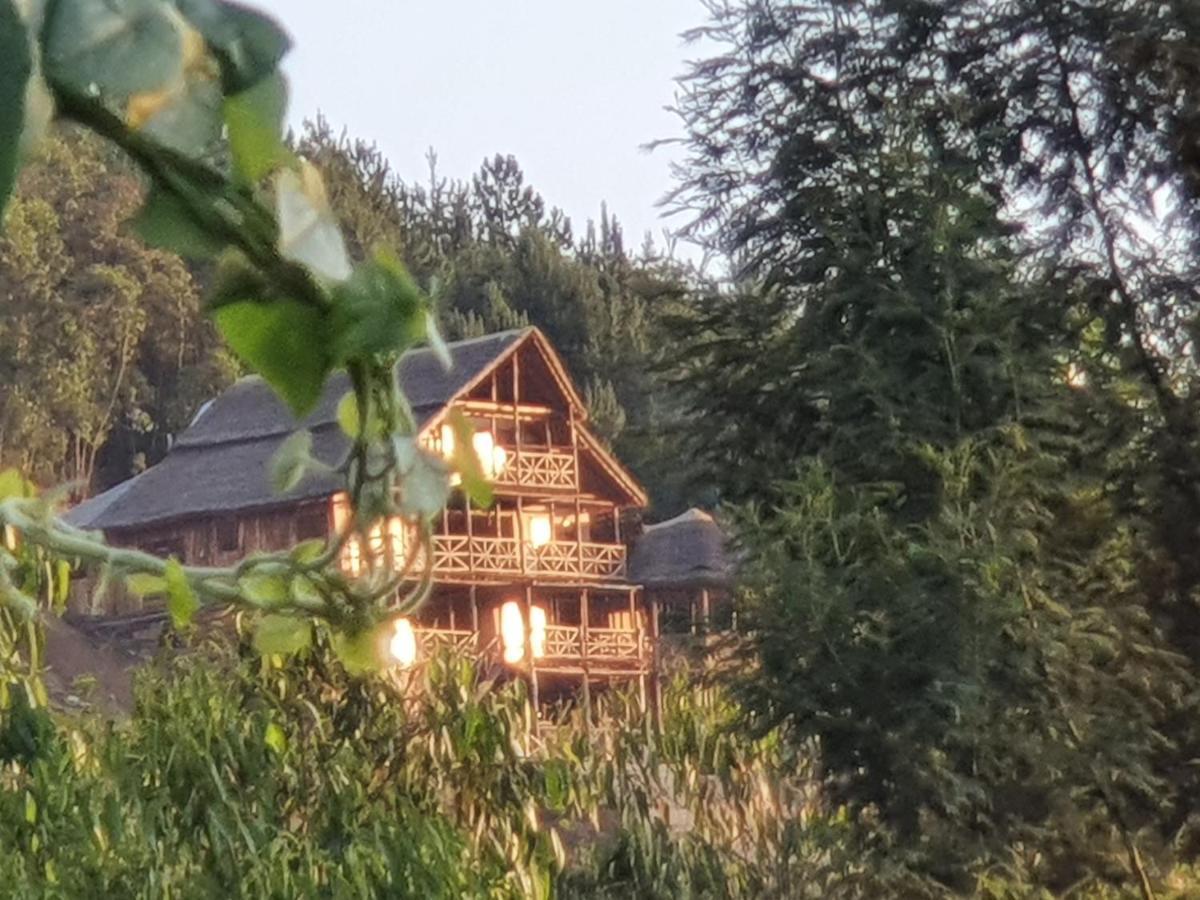 Kabale Hawk'S Eye Lodge Bunyonyi מראה חיצוני תמונה